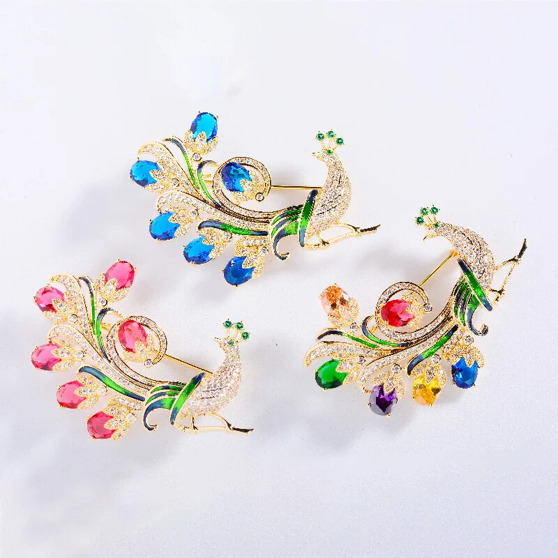 Vintage Colorful Peacock Brooch Rhinestone Crystal Luxurious Pins for Women