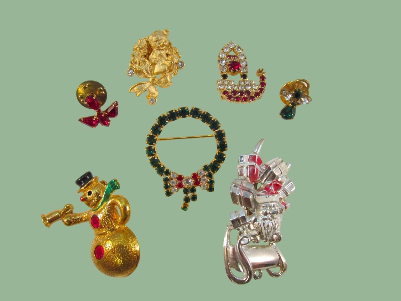 Vintage Christmas Holiday Brooches and Pins Lot of 7