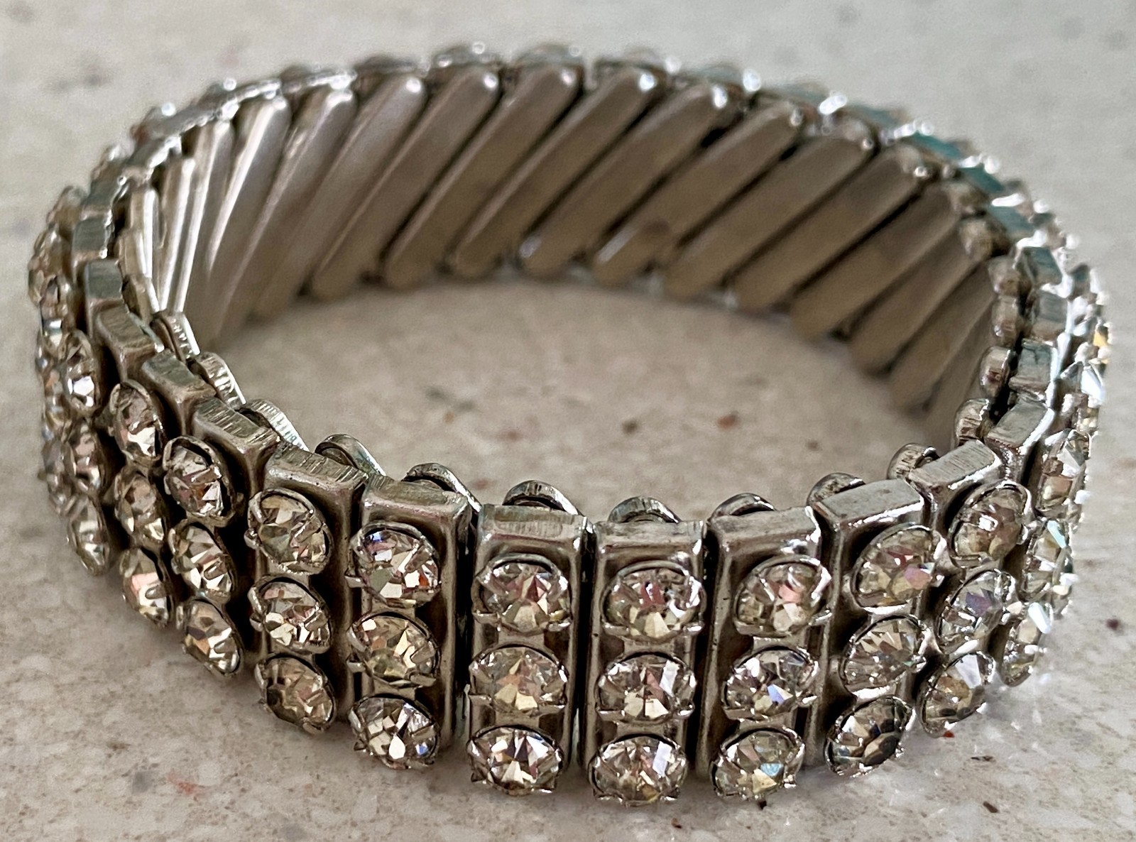 Vintage British Hong Kong Rhinestone Stretch Accordion Band Bracelet Silver Tone