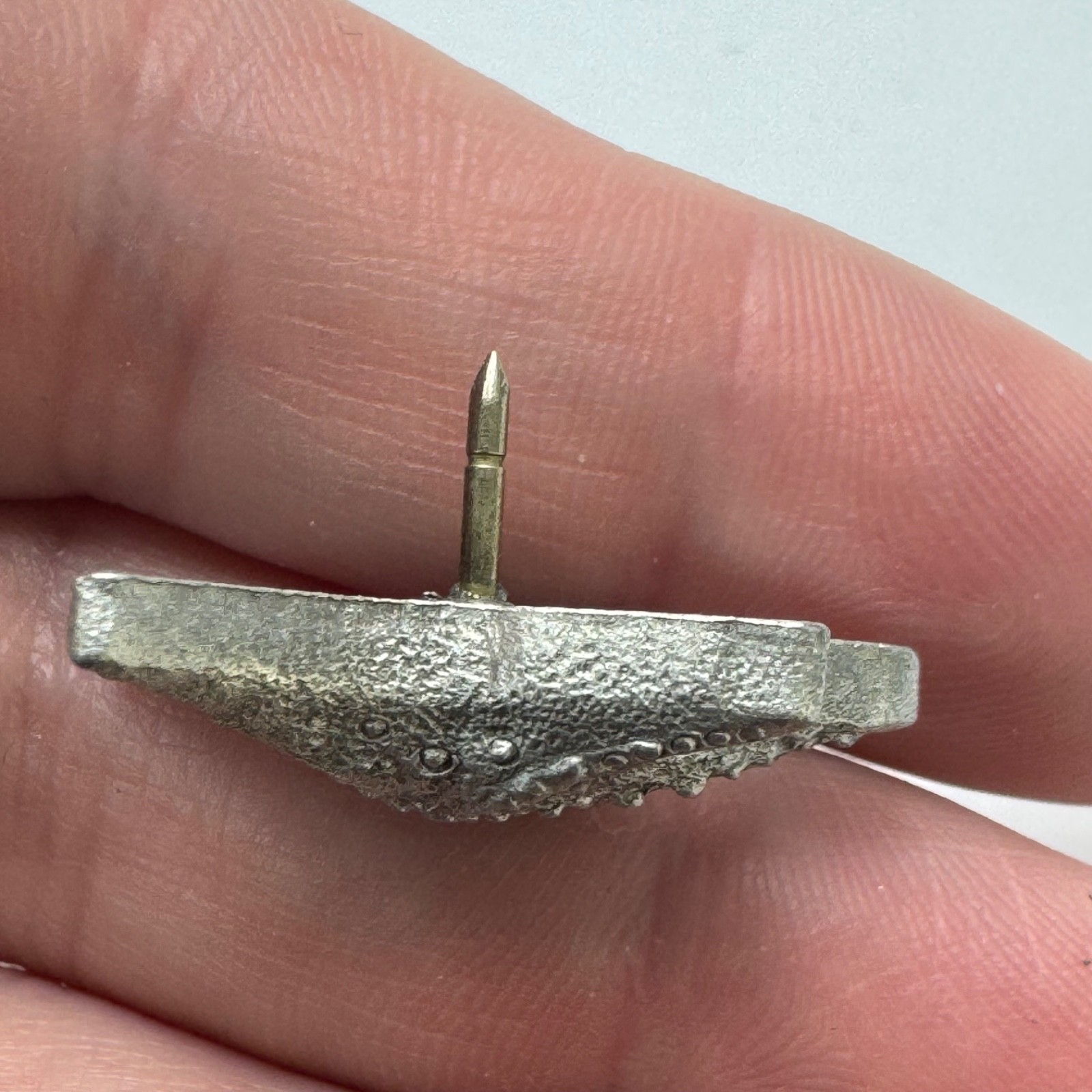 Vintage Pewter Starfish Sea Life Ocean Beach Textured Lapel Pin Tie Tack Silver