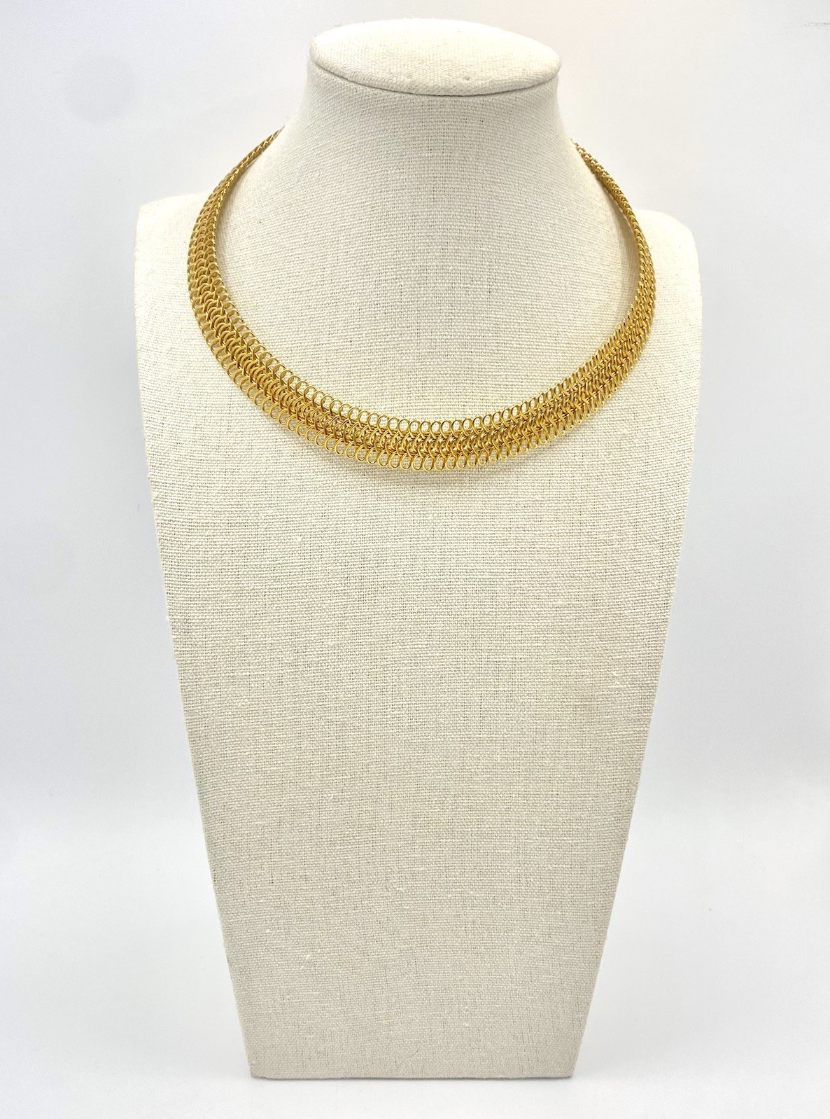 Vintage Avon Gold Tone Lace Wire Collar Choker Necklace Dragon Spine Filigree