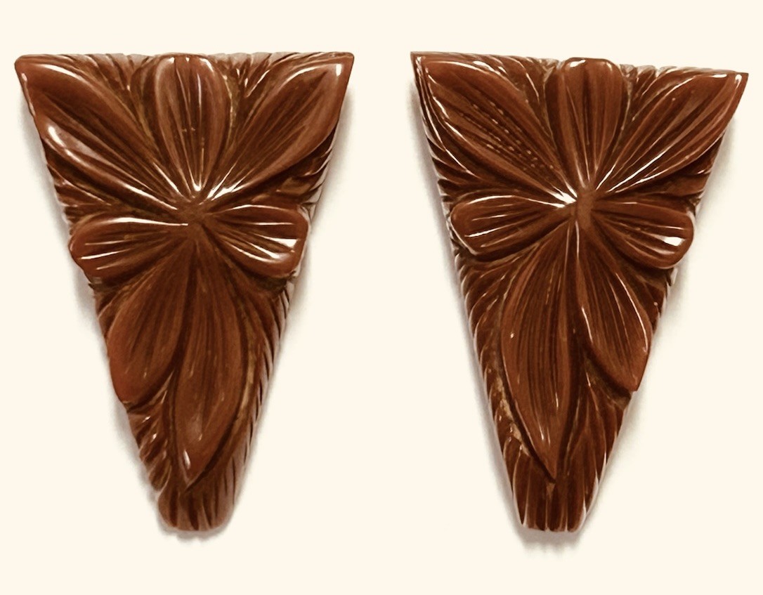 Vintage Pair Of Art Deco Carved Flower Brown Bakelite Dress Clip Tested Estate