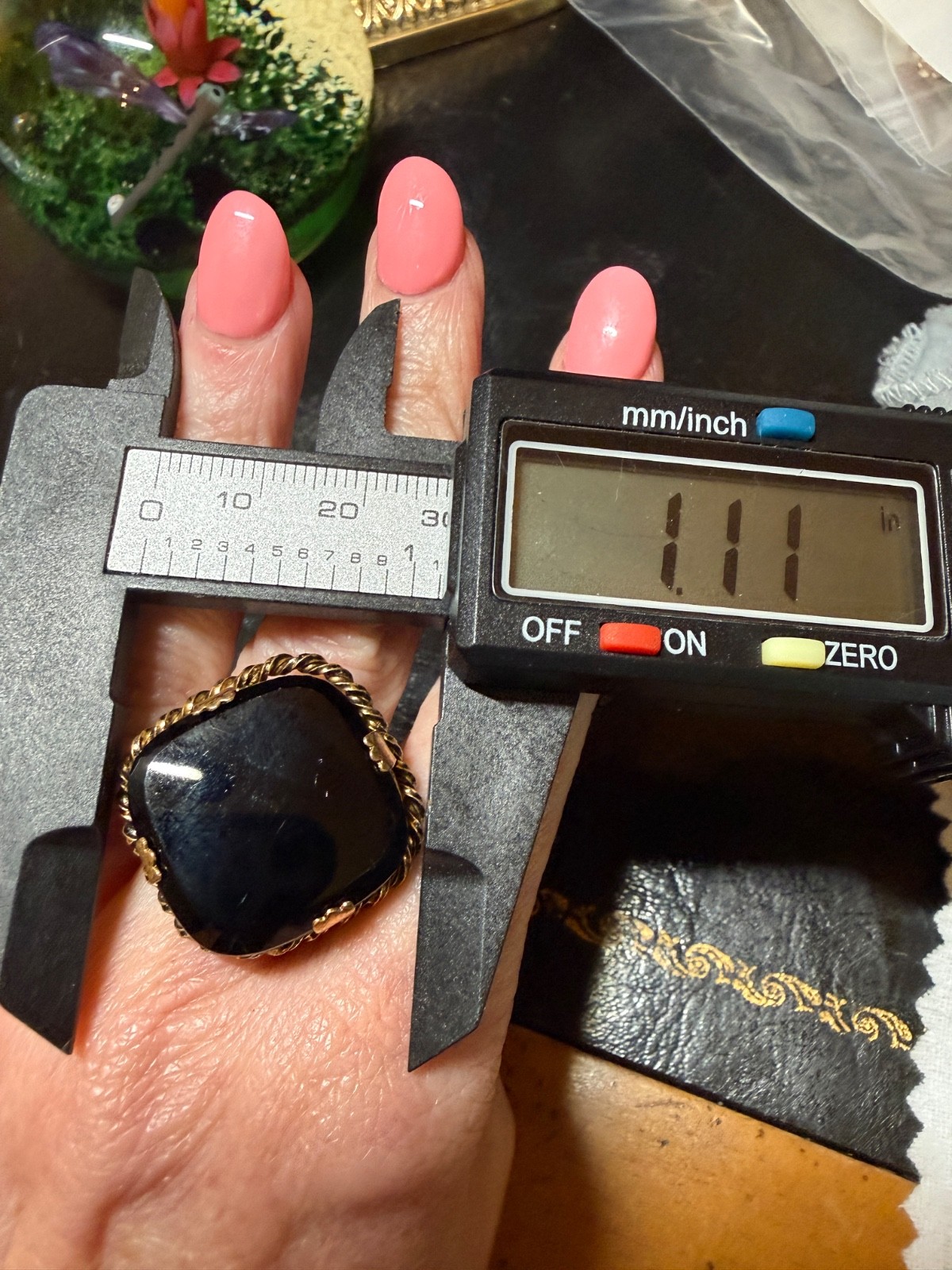 Vintage West Germany Cocktail Ring Black Glass Runway Gold Tone Oversized