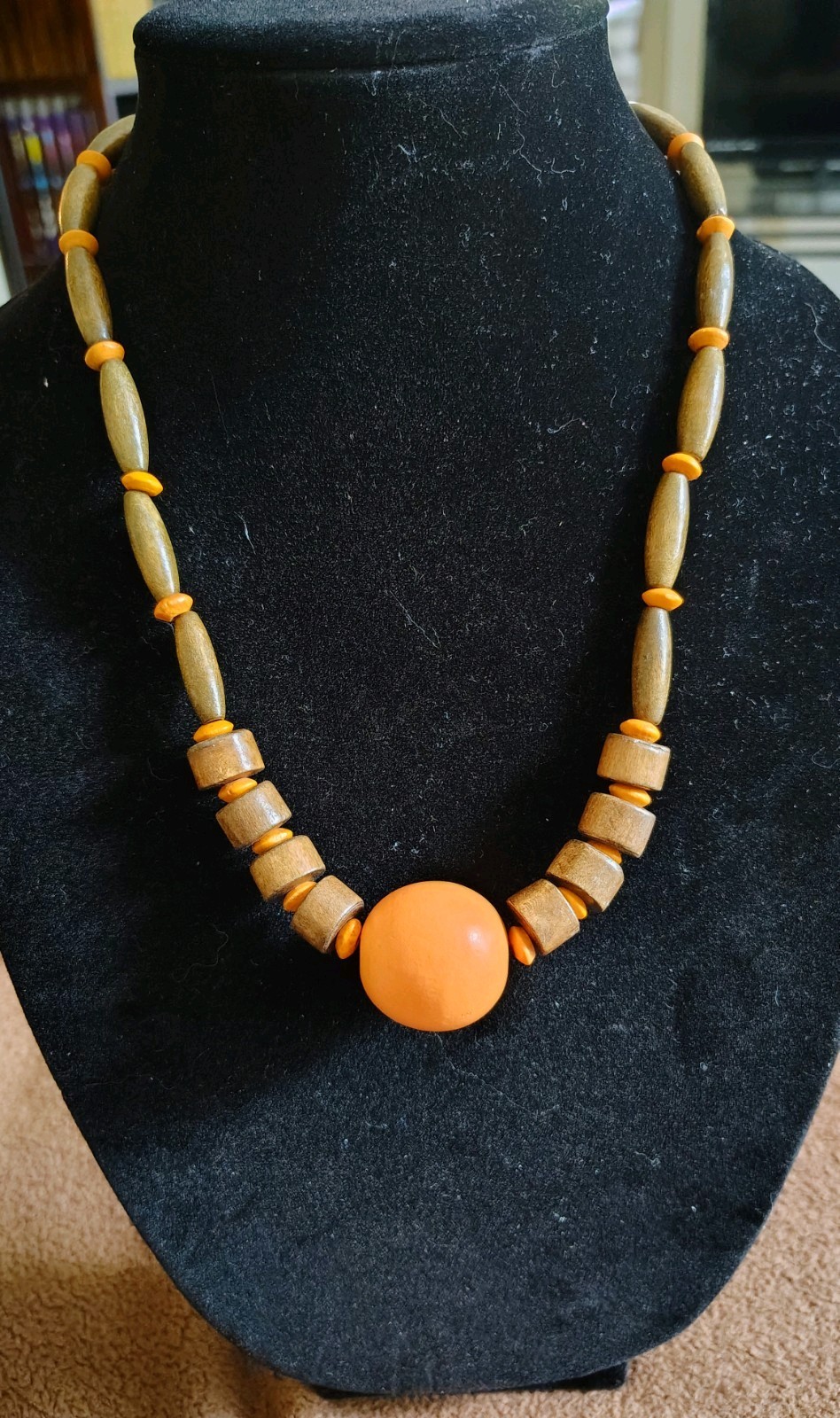 Vintage 20″ Lightweight Wood Necklace W/Orange Pendant 1970s Retro Nylon Strung