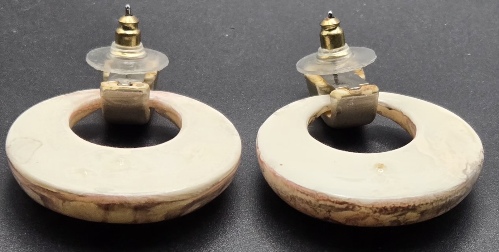Vintage Pink Marbled Resin Hoop Drop Earrings Gold Tone Post Back Unsigned 80s