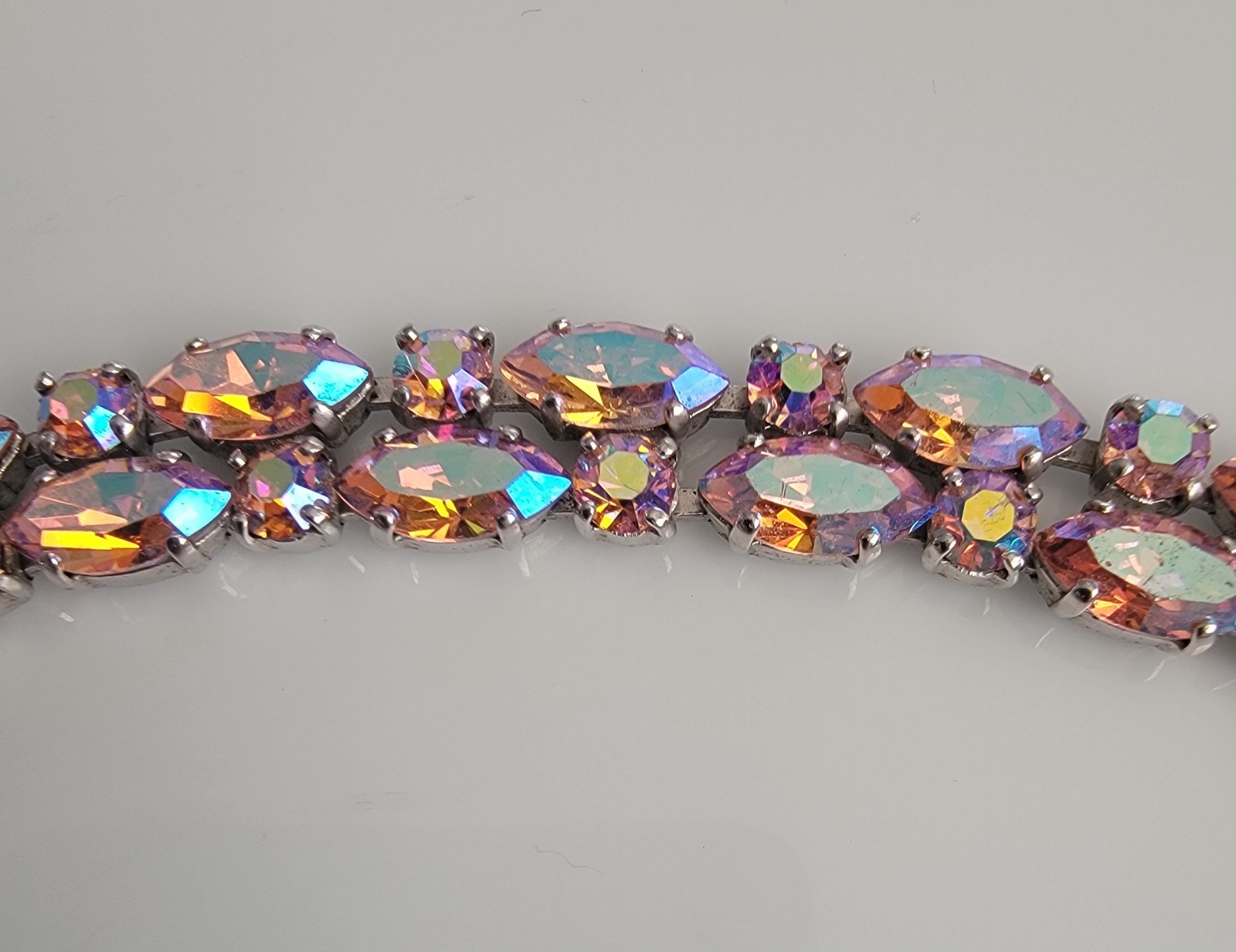 Vintage Sherman Signed Light Pink Aurora Borealis Rodium Plated Bracelet 7.5 In