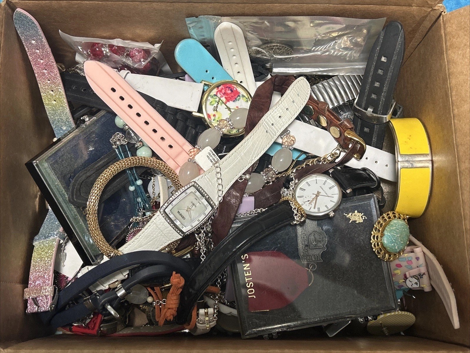 HUGE 5 + Lbs Jewelry WEARABLE Lot Tangled Unsearched VINTAGE ESTATE TREASURE