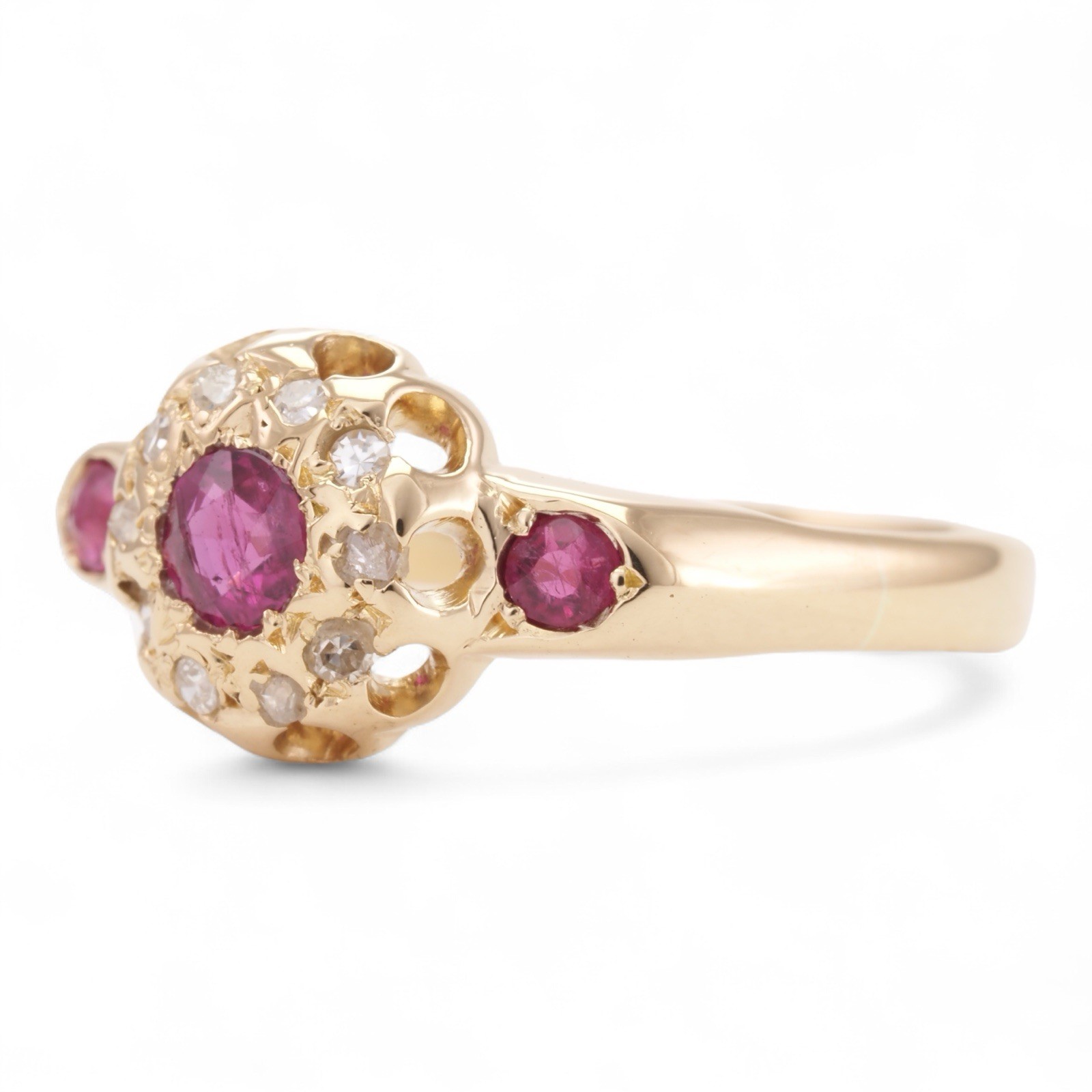 EDWARDIAN LOVE Antique 18K Yellow Gold Natural Ruby & Old Rose Cut Diamond Ring