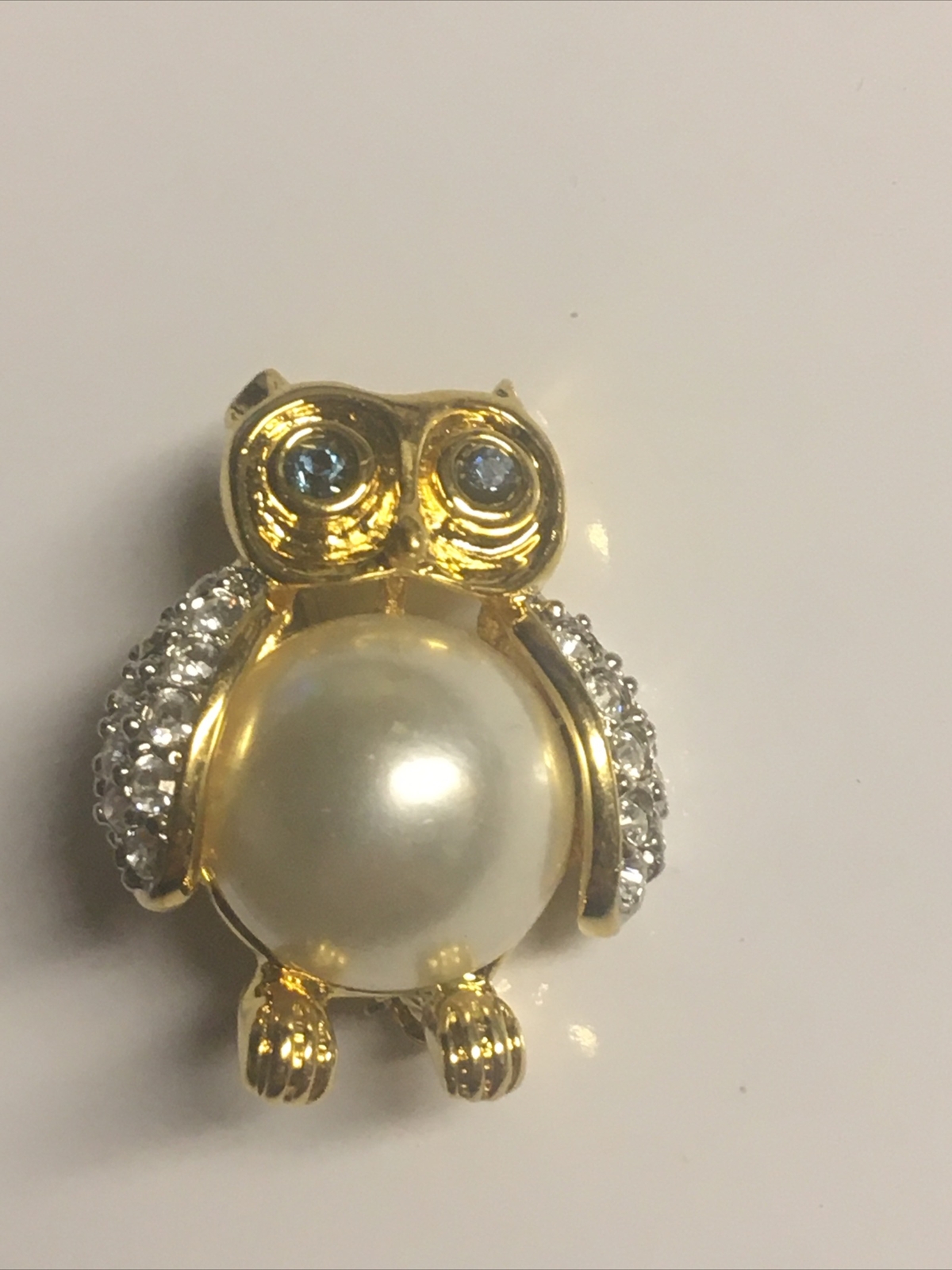 Vintage Small Owl Brooch Pin Novelty Gold Plated Rhinestone Blue Eyes