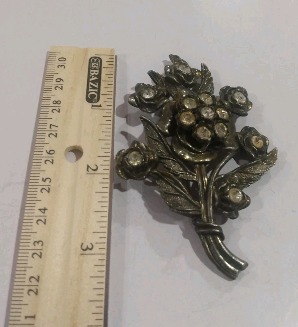 Little Nemo Rhinestone Brooch 1940s Clear Gun Metal Tone VTG Floral Bouquet 3.5″