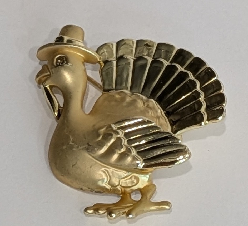 Vintage Gerry’s Gold Tone Turkey Brooch Thanksgiving Pilgrim Hat Pin