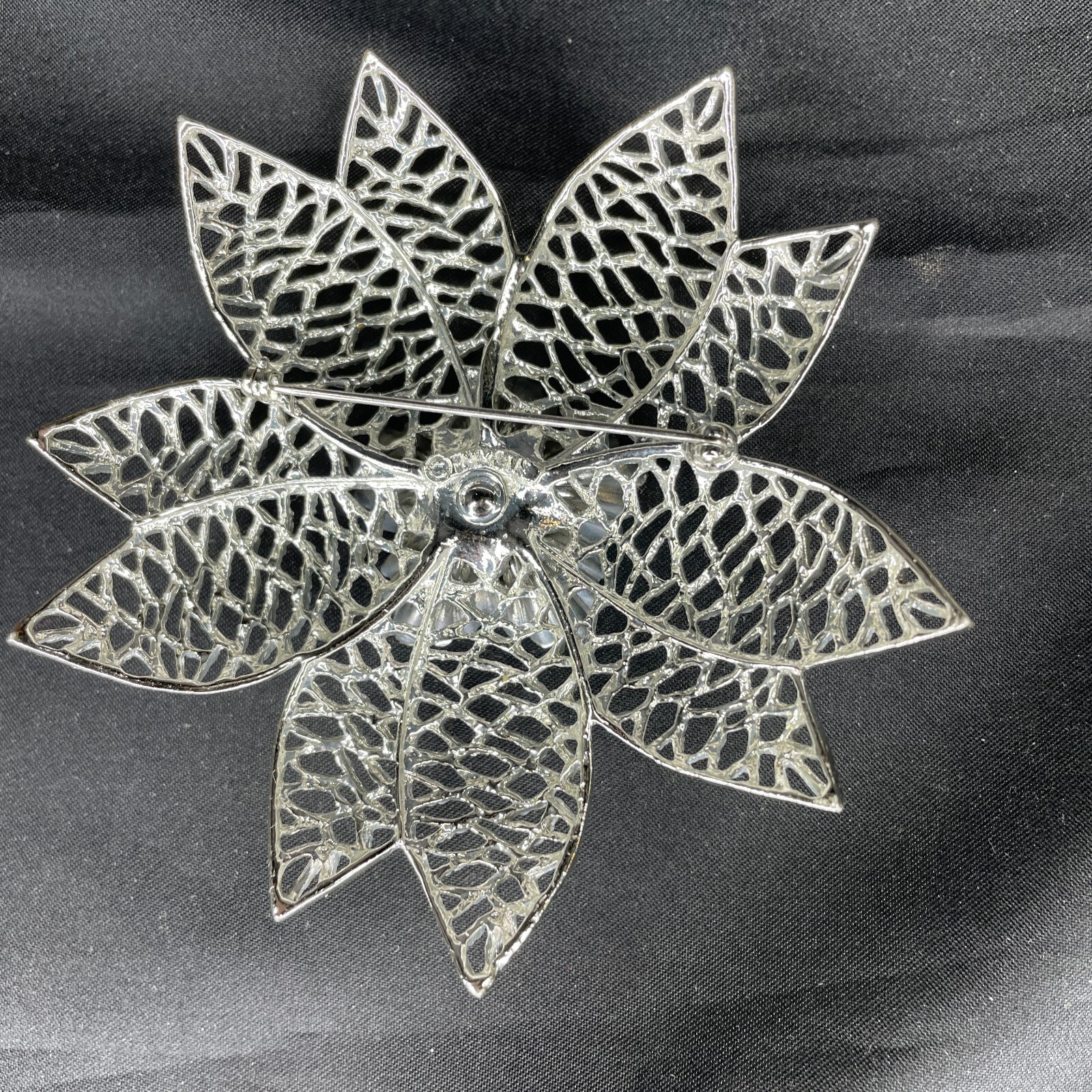 Vintage 6 Lg Metal Brooches 2″-3″ Monocraft Coro Emmons Unreadable & 3 Unmarked