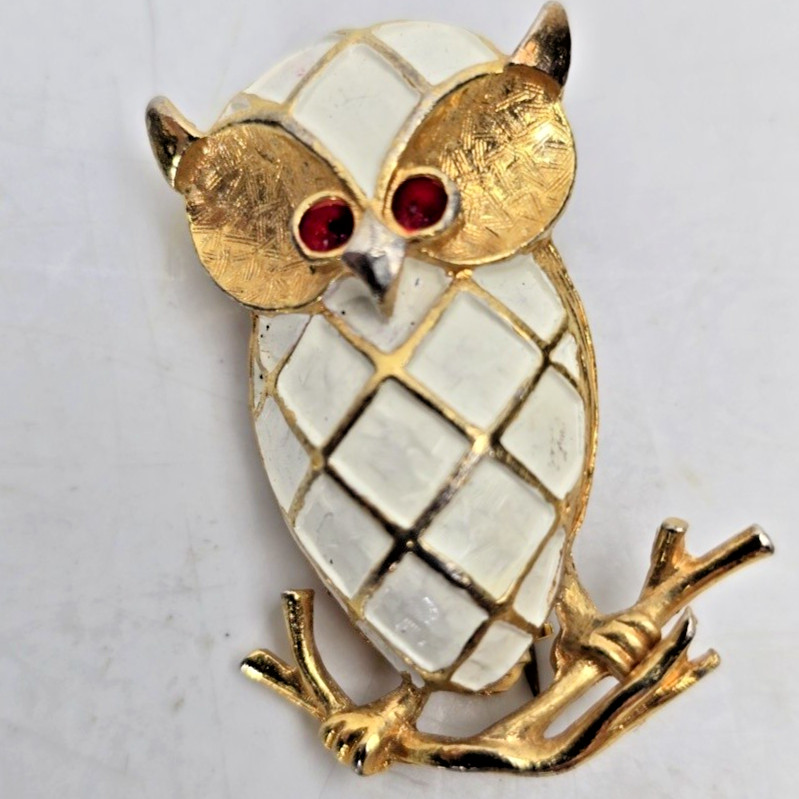 Owl Bird Brooch Pin Enamel Gold Tone Red Rhinestone Eyes 1.5″ Fashion Jewelry
