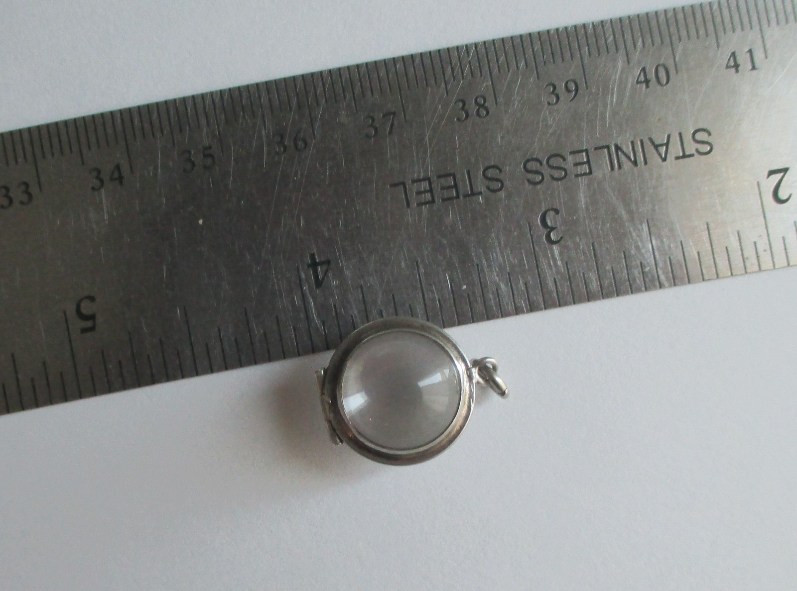 3/4in SMALL VINTAGE STERLING SILVER GLASS ORB LOCKET CHARM POOLS OF LIGHT STYLE