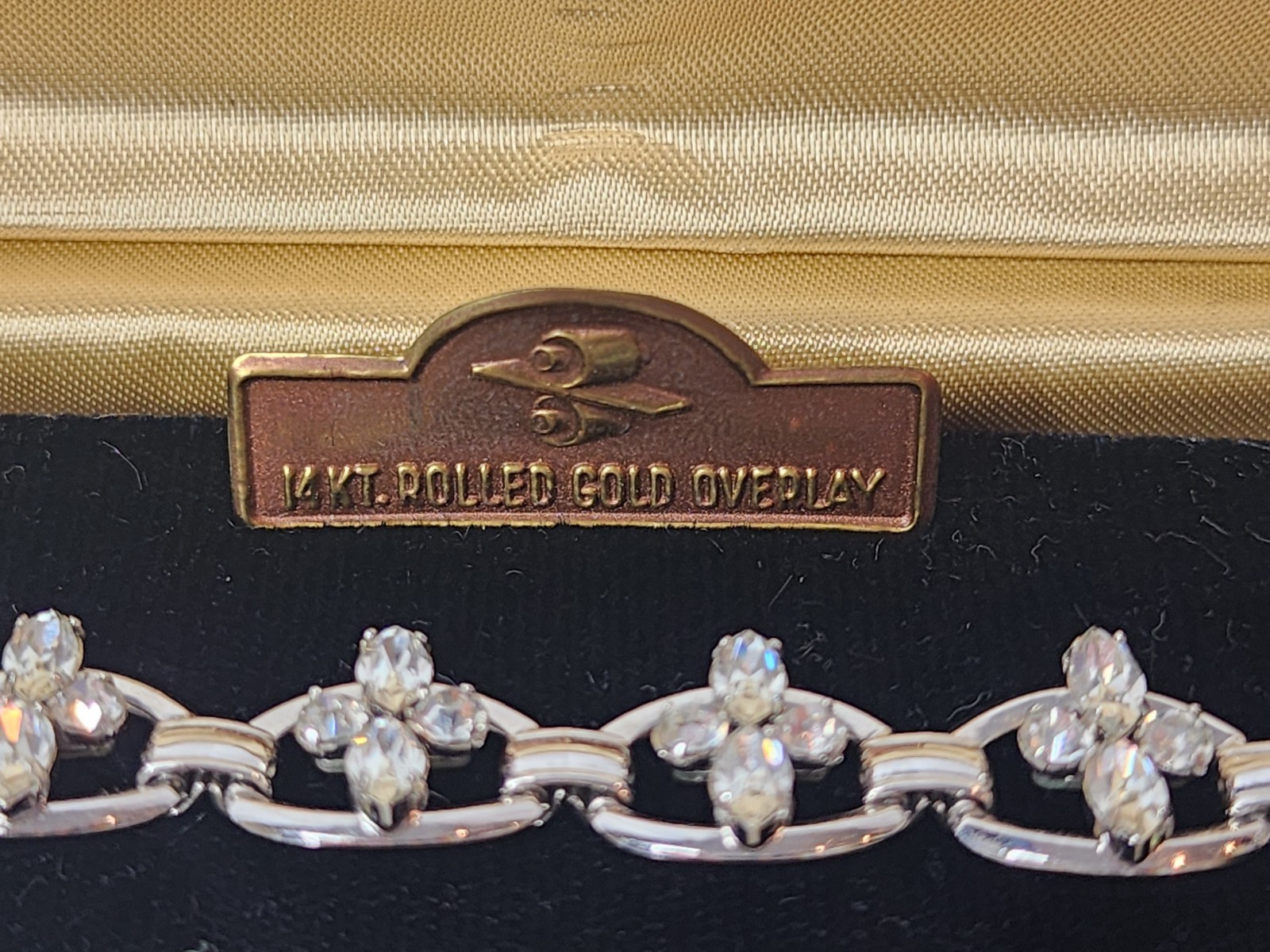 Krementz 14K Rolled Gold Overlay Bracelet, In Original Box, Size 7 1/4″