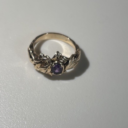 Vintage 14k Gold Size 7 Amethyst Leaf Ring