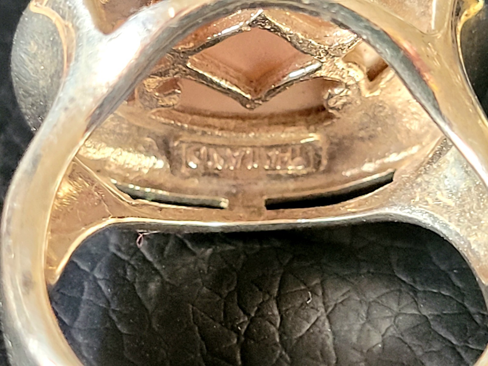 Vintage Sterling Silver 925 Pink Oval Mother Of Pearl Marcasite Ring 9.1 g Sz 9