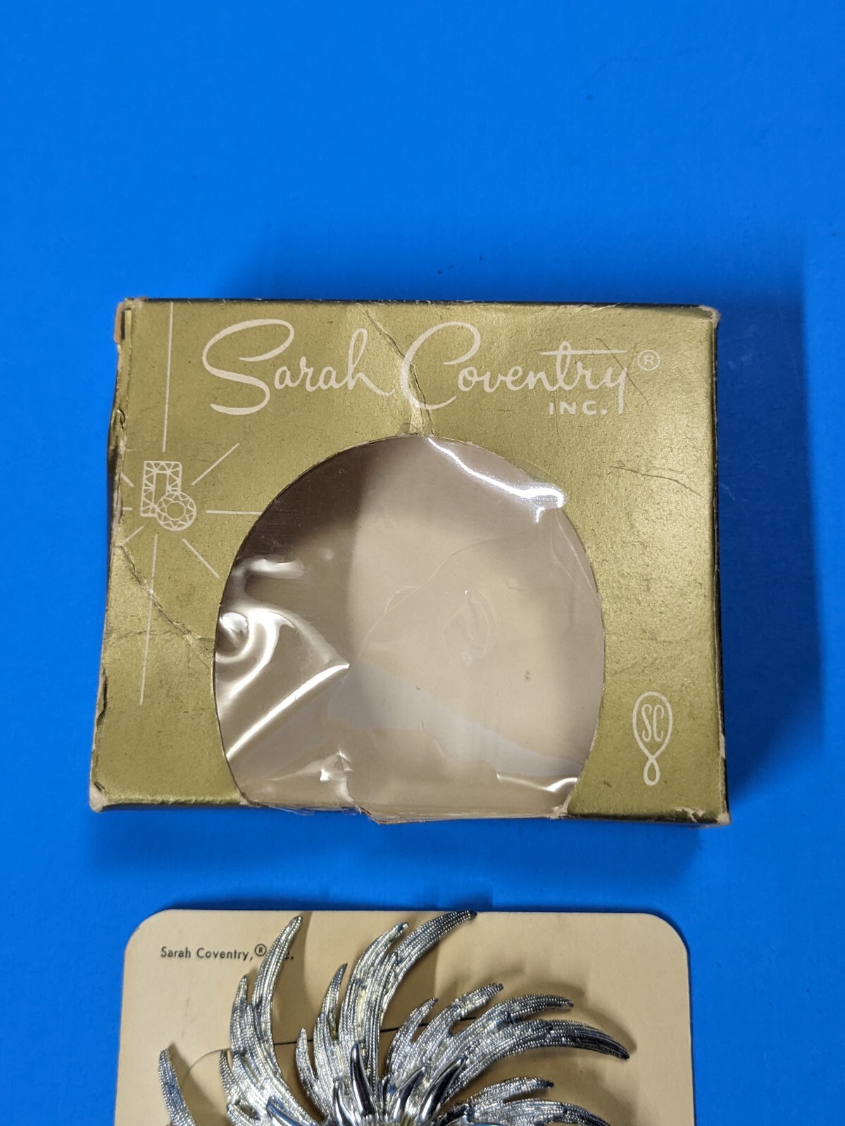 Vintage Sarah Coventry Silver Tone Pinwheel Sunburst Brooch Pin Faux Pearl