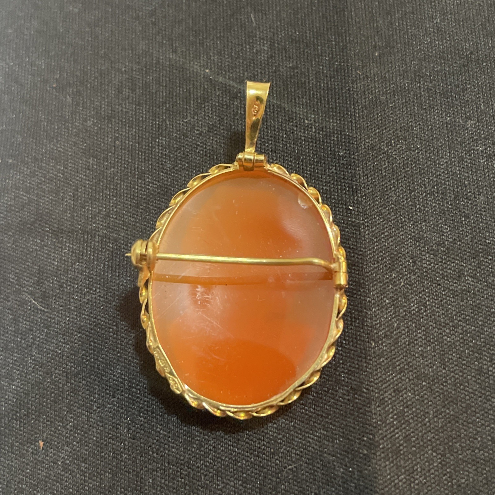 Vintage Estate 18K Solid Yellow Gold Carved Shell Cameo Pendant Italy Signed