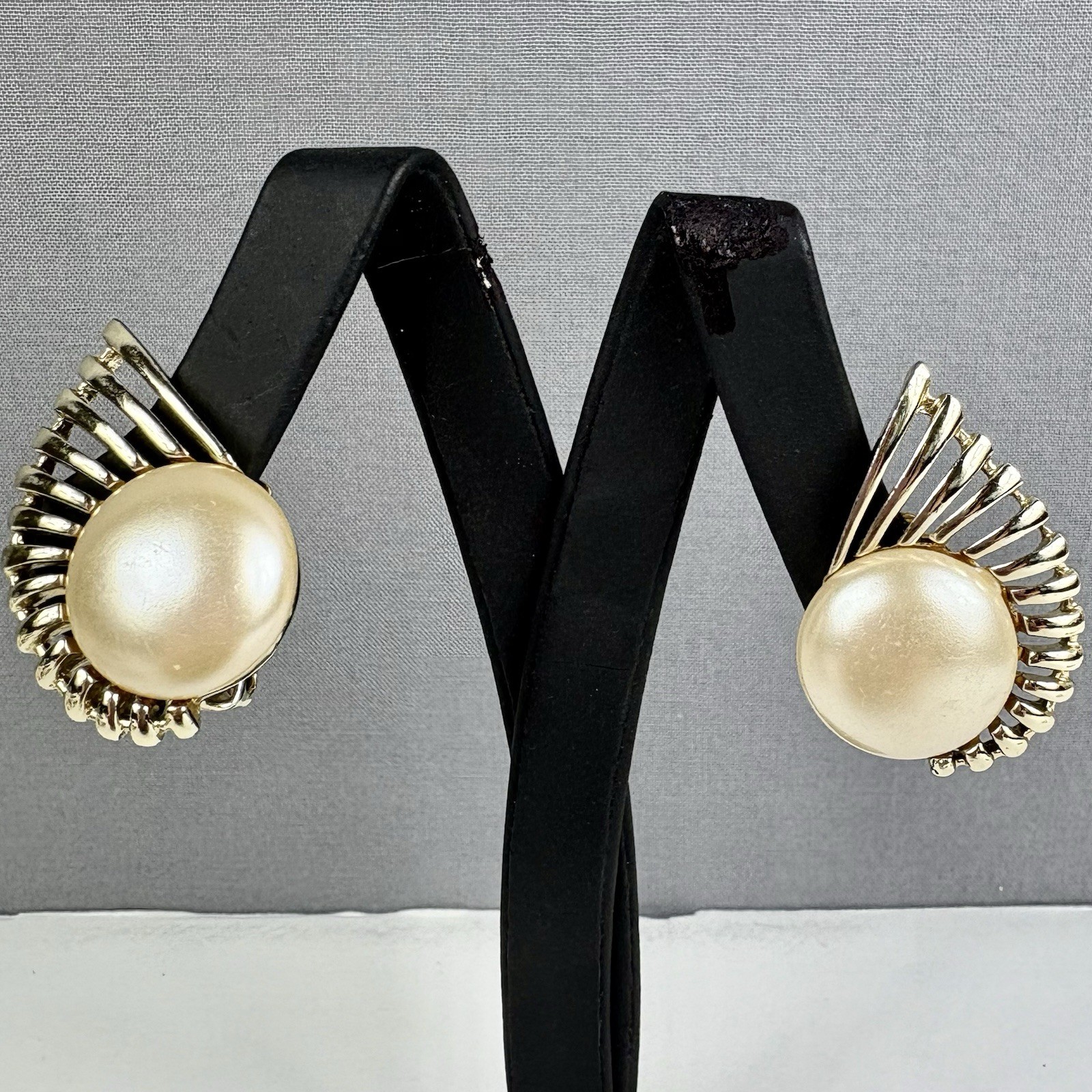 Vintage Sarah Coventry Wings Of Flight Faux Pearl Clip Earrings
