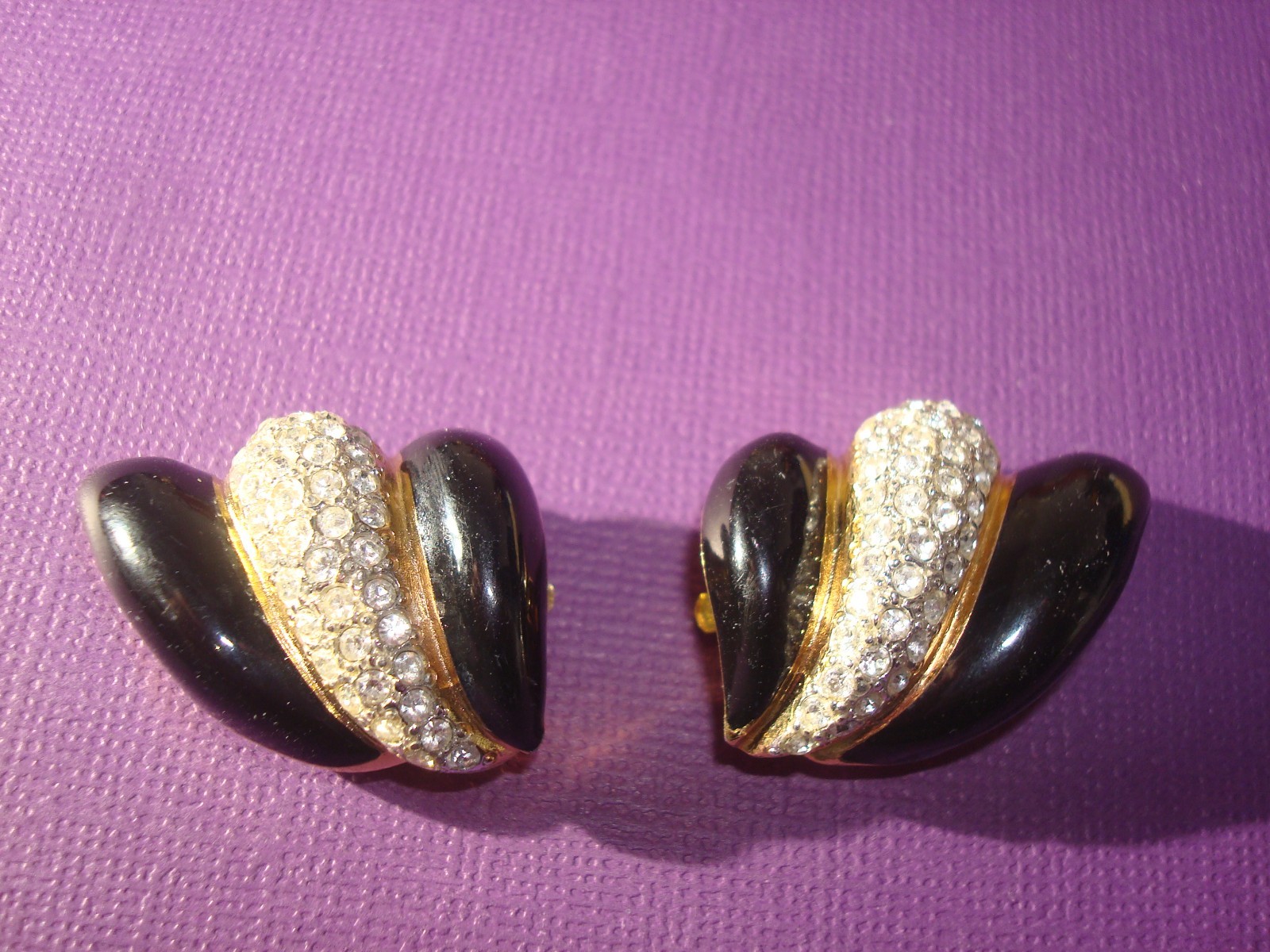 Vtg.St.JOHN LOT (2) EARRINGS OVAL TIGER’s EYE GOLD/T, BLACK ENAMEL RHINESTONES