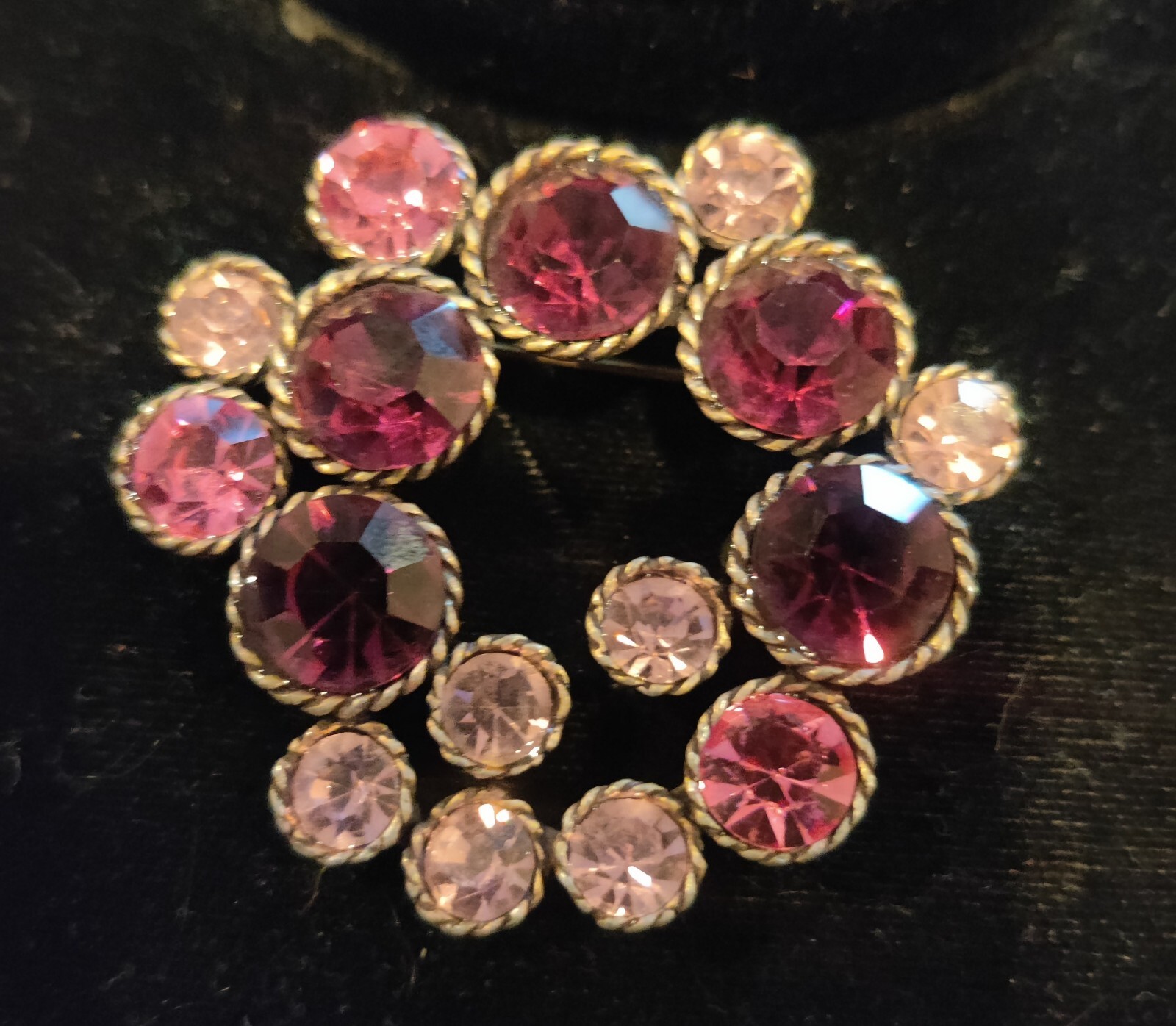 Vintage Light & Dark Purple Crystal Fancy pin brooch