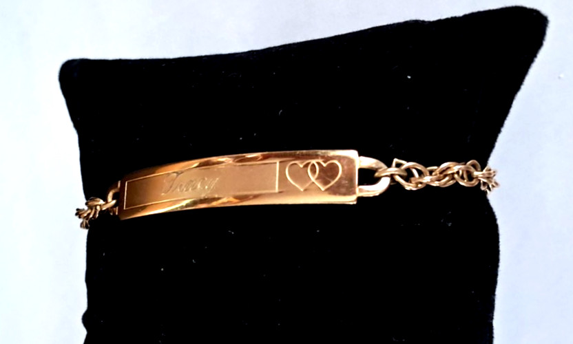Vintage Speidel USA ID Identification Bracelet Tracy Gold Tone Hearts