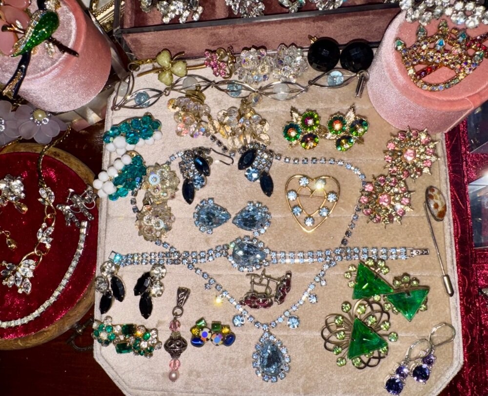 Jewelry Lot Vtg Rhinestone Sorrelli Trifari Weiss Jade High End Sets Estate