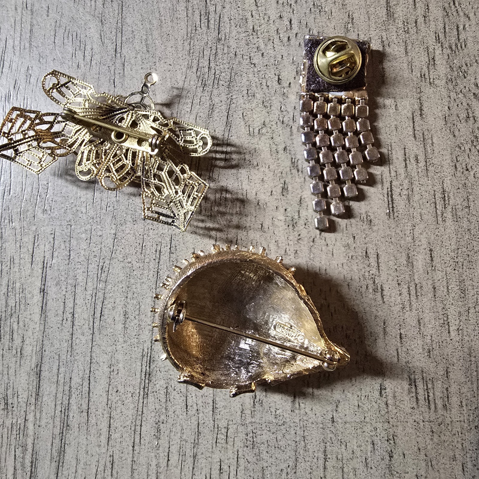 VINTAGE ASSORTED JEWELRY LOT / 17 Pieces