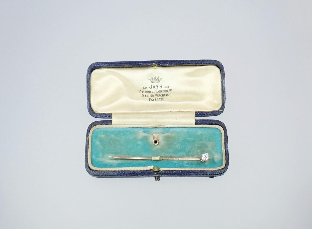 Pretty Antique Victorian 12K Gold Old Mine Cut Diamond Collar Stud Stick Pin Box