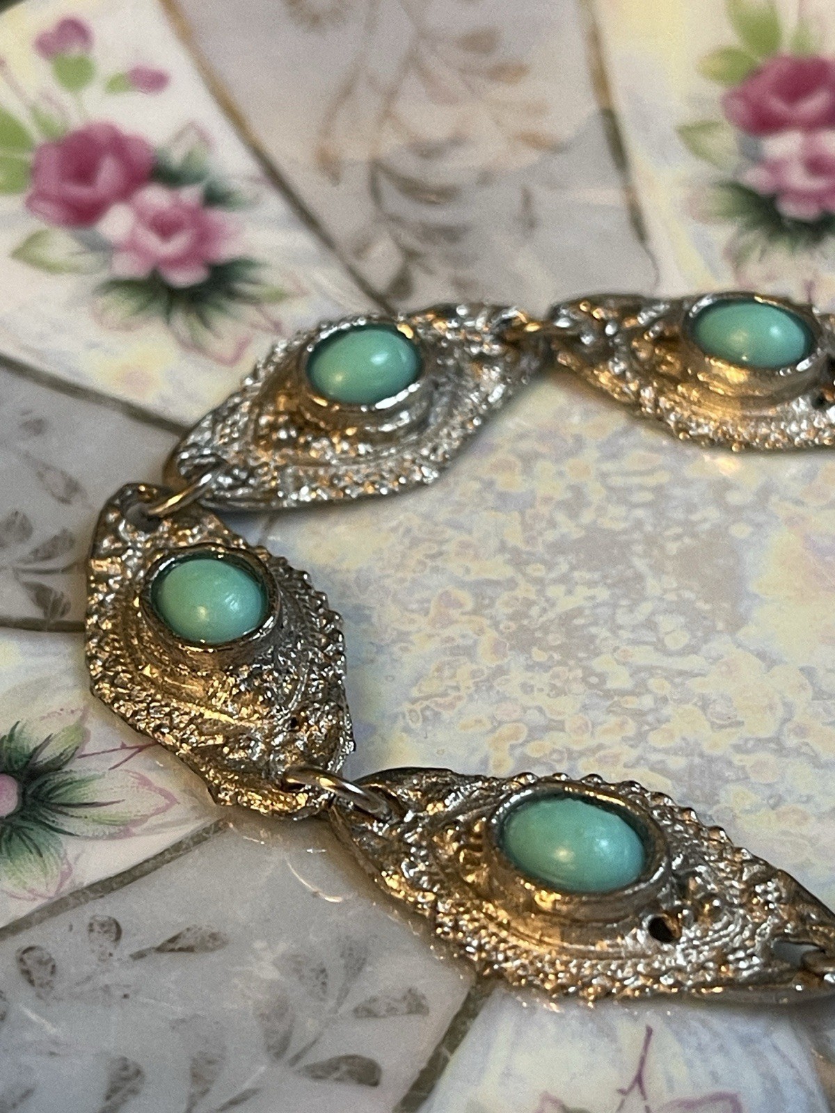 1960’s Faux Turquoise Cabochon Ornate Silver-Tone Link Panel Bracelet 7”
