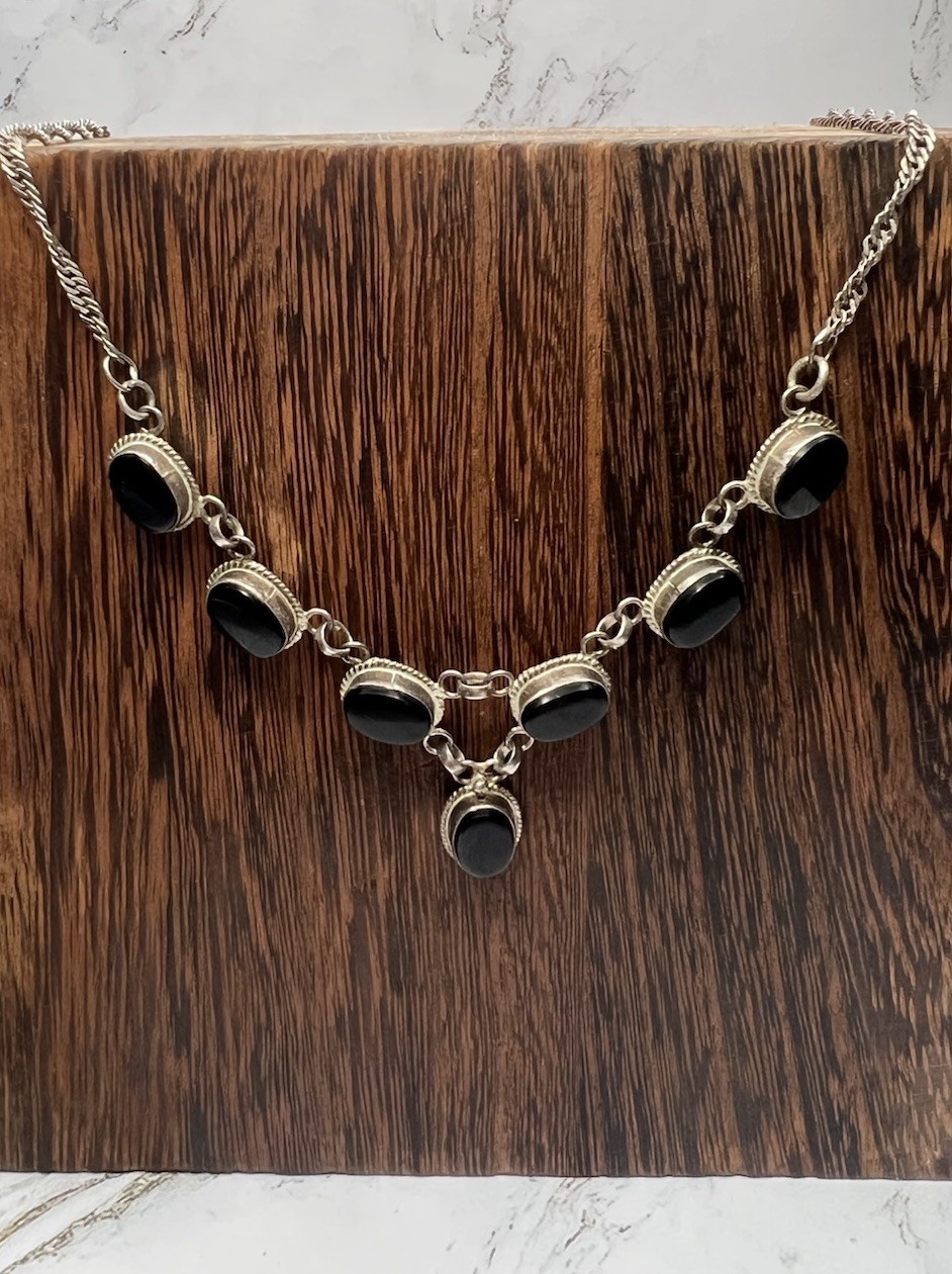 VTG 925 Sterling Silver Rope Trim Accent Oval Black Onyx Statement Necklace
