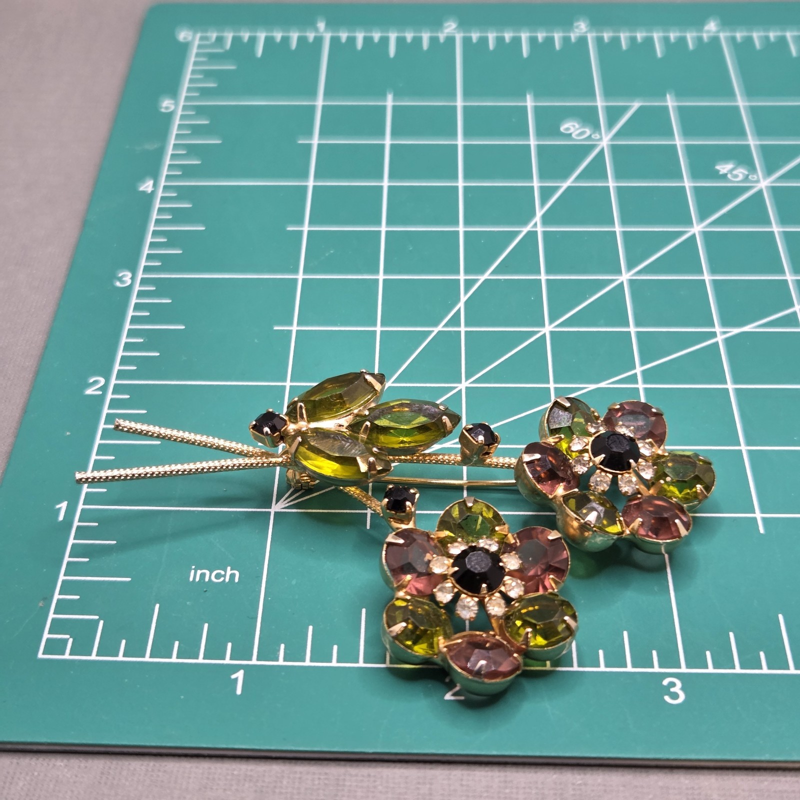Unsigned Rhinestone Brooch Double Flower Pink Green Goldtone Stem