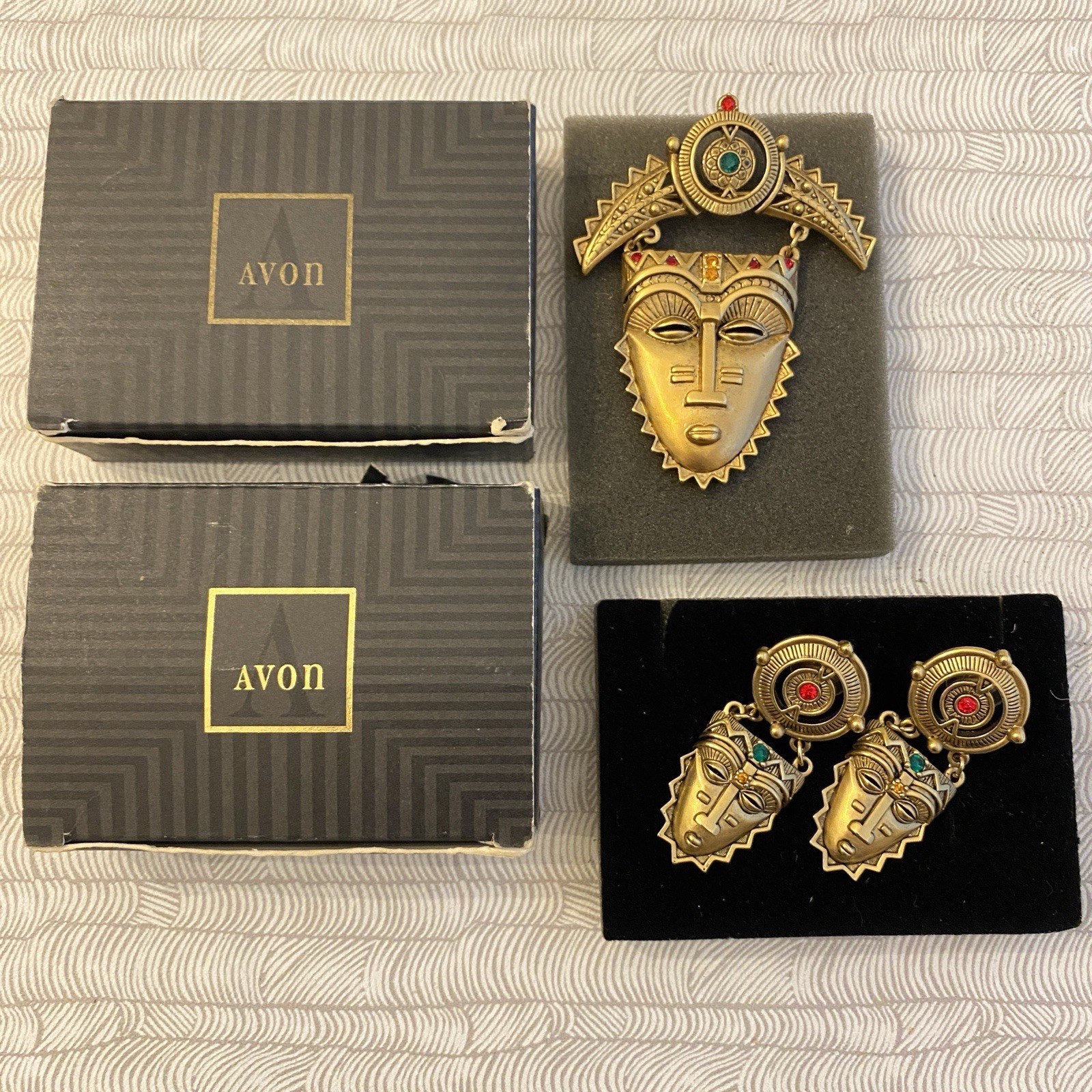 Coreen Simpson for Avon 1994 African Tribal Mask Brooch & Pierced Earring Set