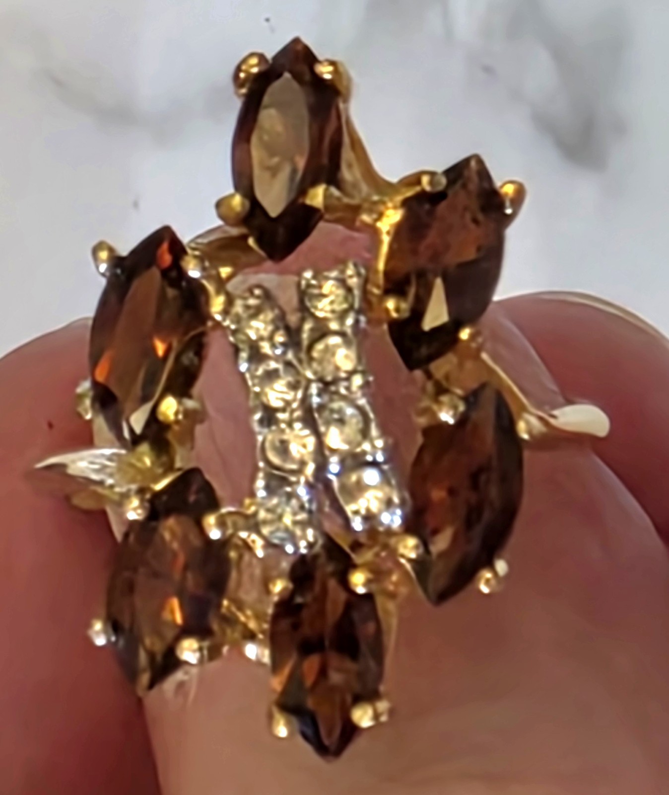 Vintage Golden-brown Rhinestone Coctail Ring, 18k HGE, SIZE 9.25