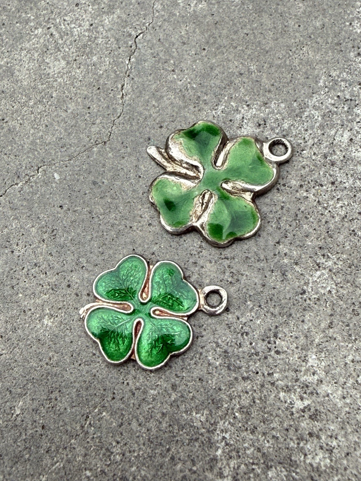 Two Vintage Sterling Silver Enamel Lucky Four Leaf Clover Charms Lois 2.5g