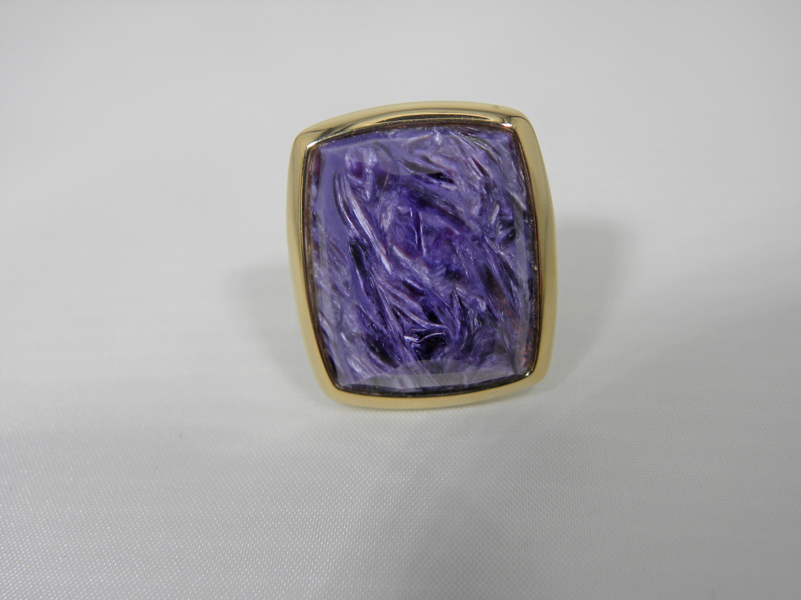 ESTATE 14K Purple Agate or Sugulite Stone Ring. RARE.