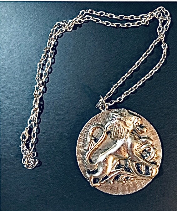 Silver Lion Leo Necklace Medallion Gothic Zodiac Pendant 30” Chain Cosplay Vtg