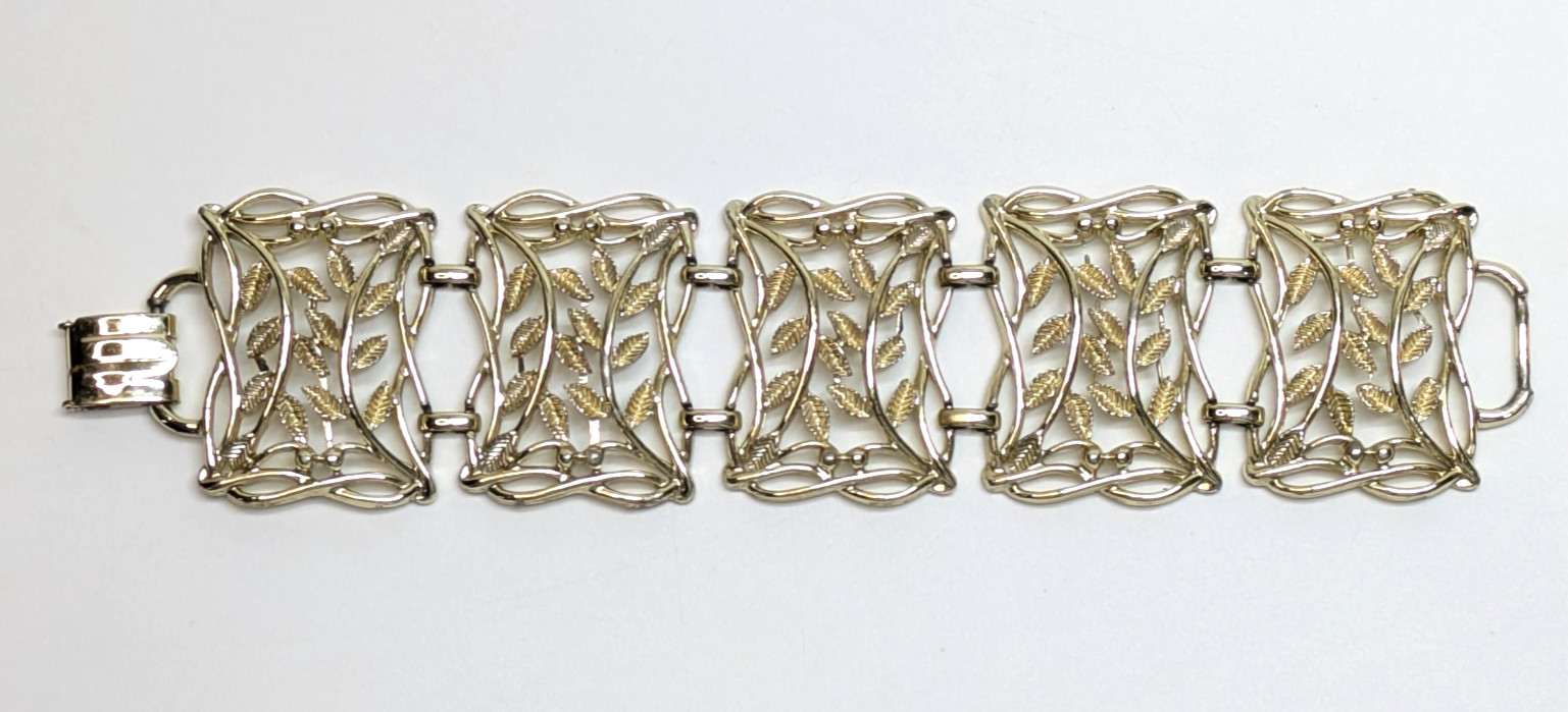 VTG Openwork Textured Leaf 1.5″ Wide Pale Gold Tone Leaves Panel Bracelet 7.5″
