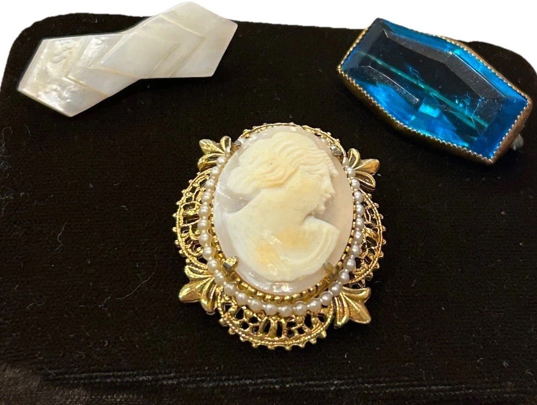 Vtg Lot Of 3 Brooches: 2 True Victorian & 1 Mid-Century Florenza Shell Cameo EUC