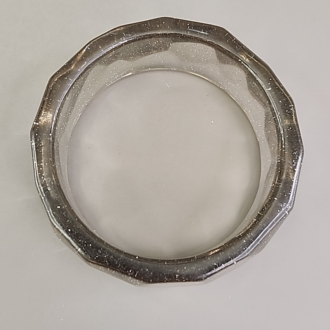 Vintage Lucite Bangle Bracelet Silver Tone Sparkle Glittered 7.5″