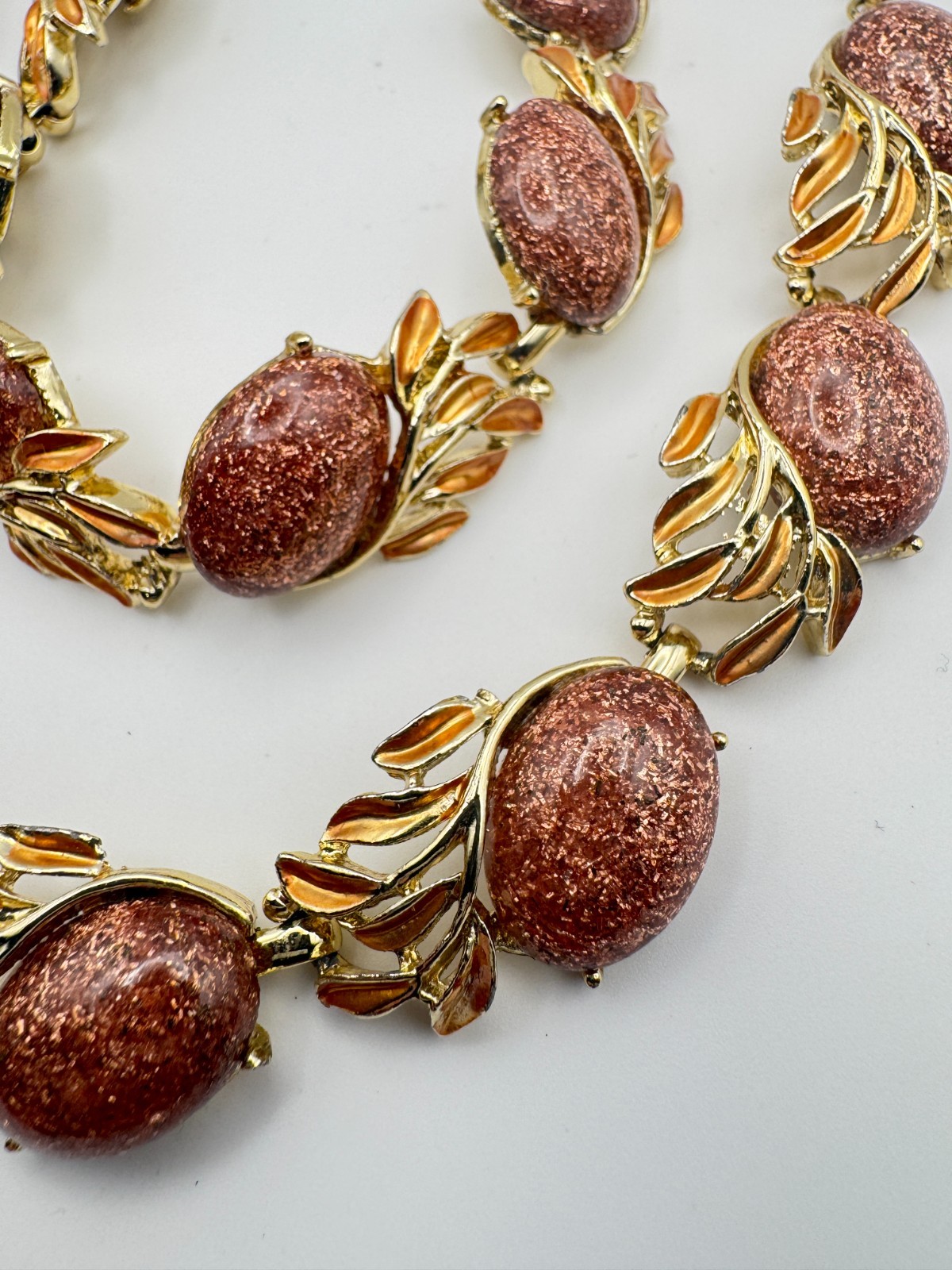 Vtg Speckled Necklace Bracelet Set Gold Tone Faux Goldstone & Enamel Panel 17″
