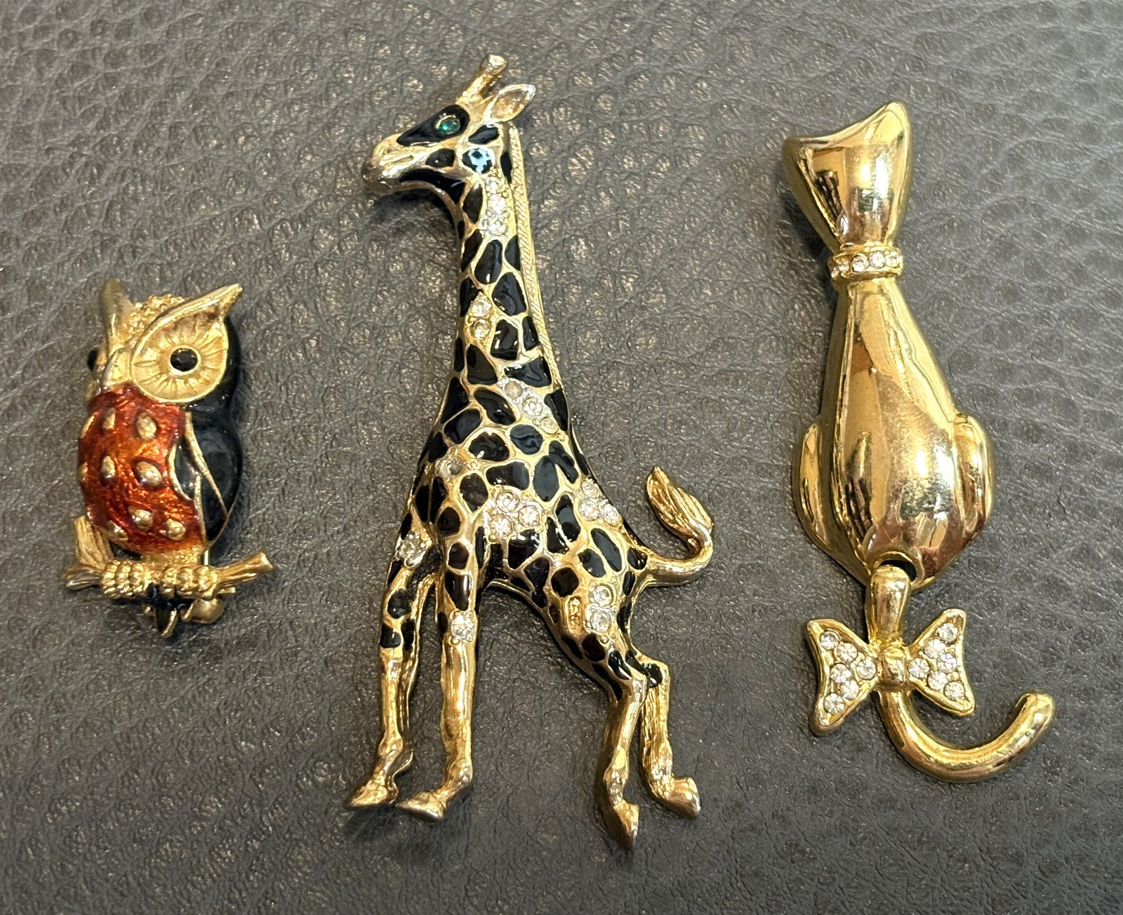 VTG CRAFT Giraffe Lot Of 3 Cat Owl Brooch Pin Gold Tone Black Enamel Rhinestone