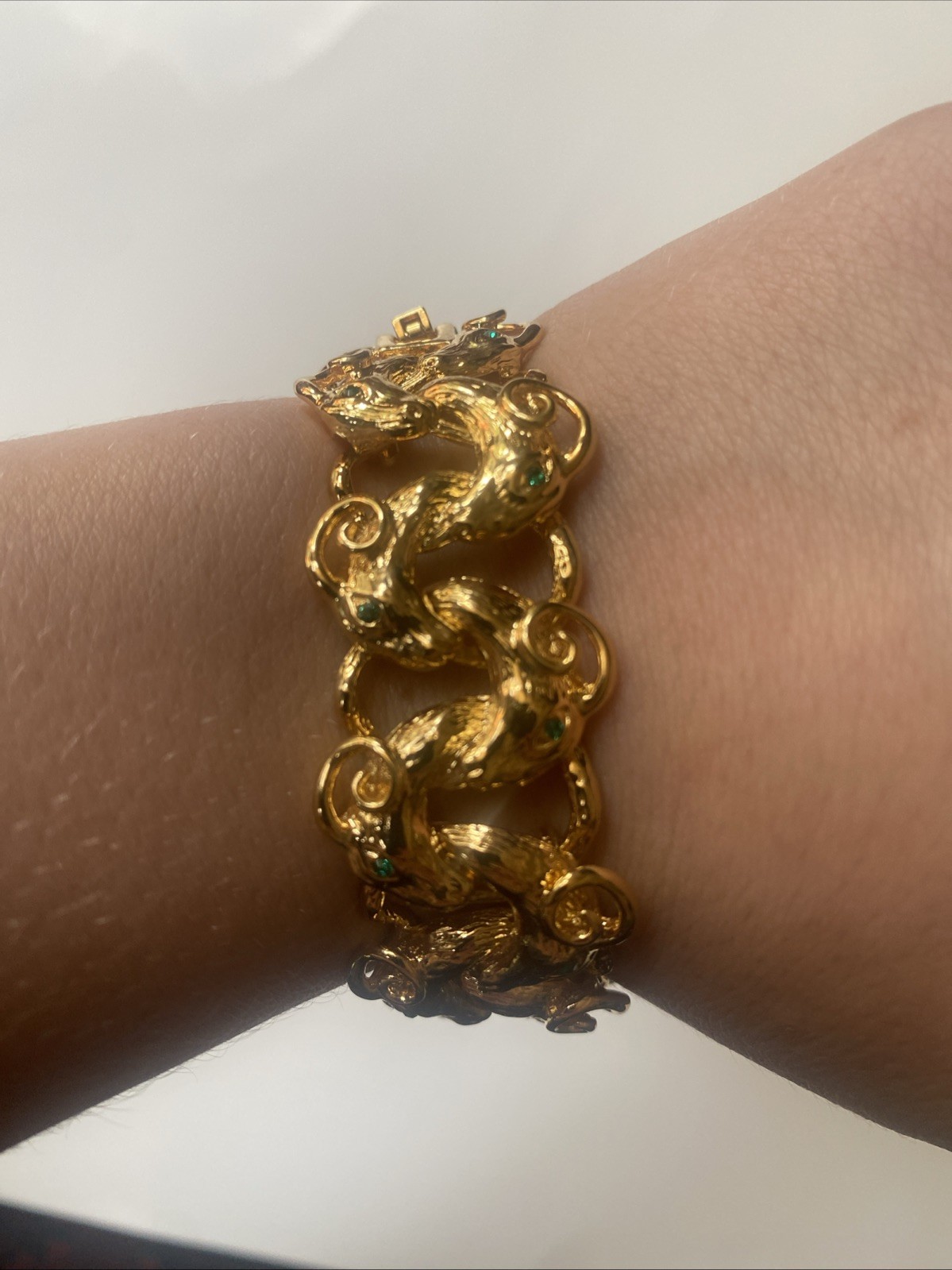 Camrose And Kross Vintage Jackie Kennedy Rams Head Gold And Emerald Bracelet