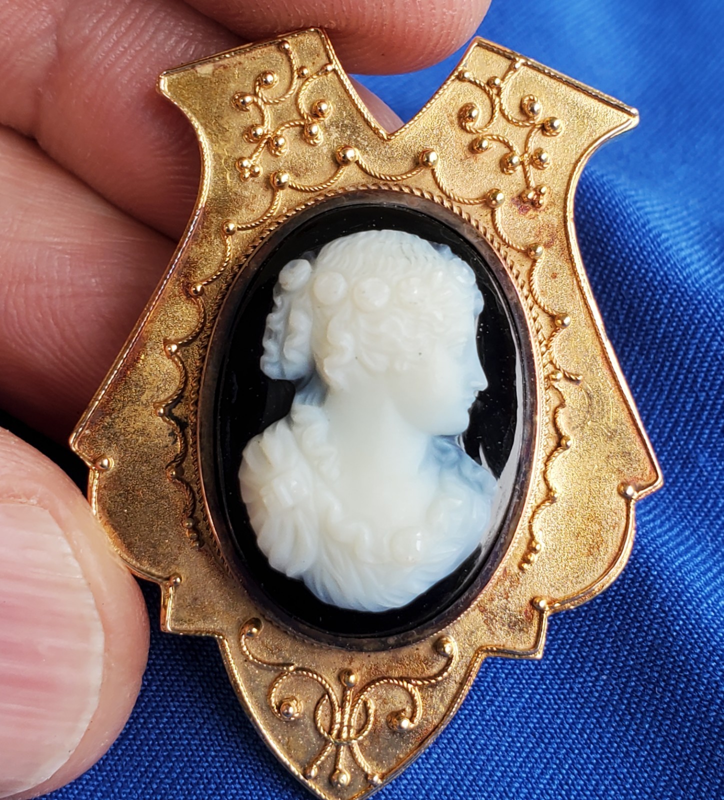 Victorian Memory Locket Brooch Antique 14K GOLD Deco HardStone Onyx Cameo Broach