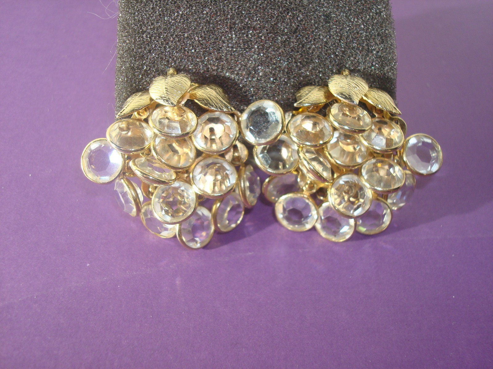 SWAROVSKI SWAN SET/LOT CLEAR CRYSTAL BEZEL NECKLACE 36″&EARRINGS,CLUSTER,DANGLE