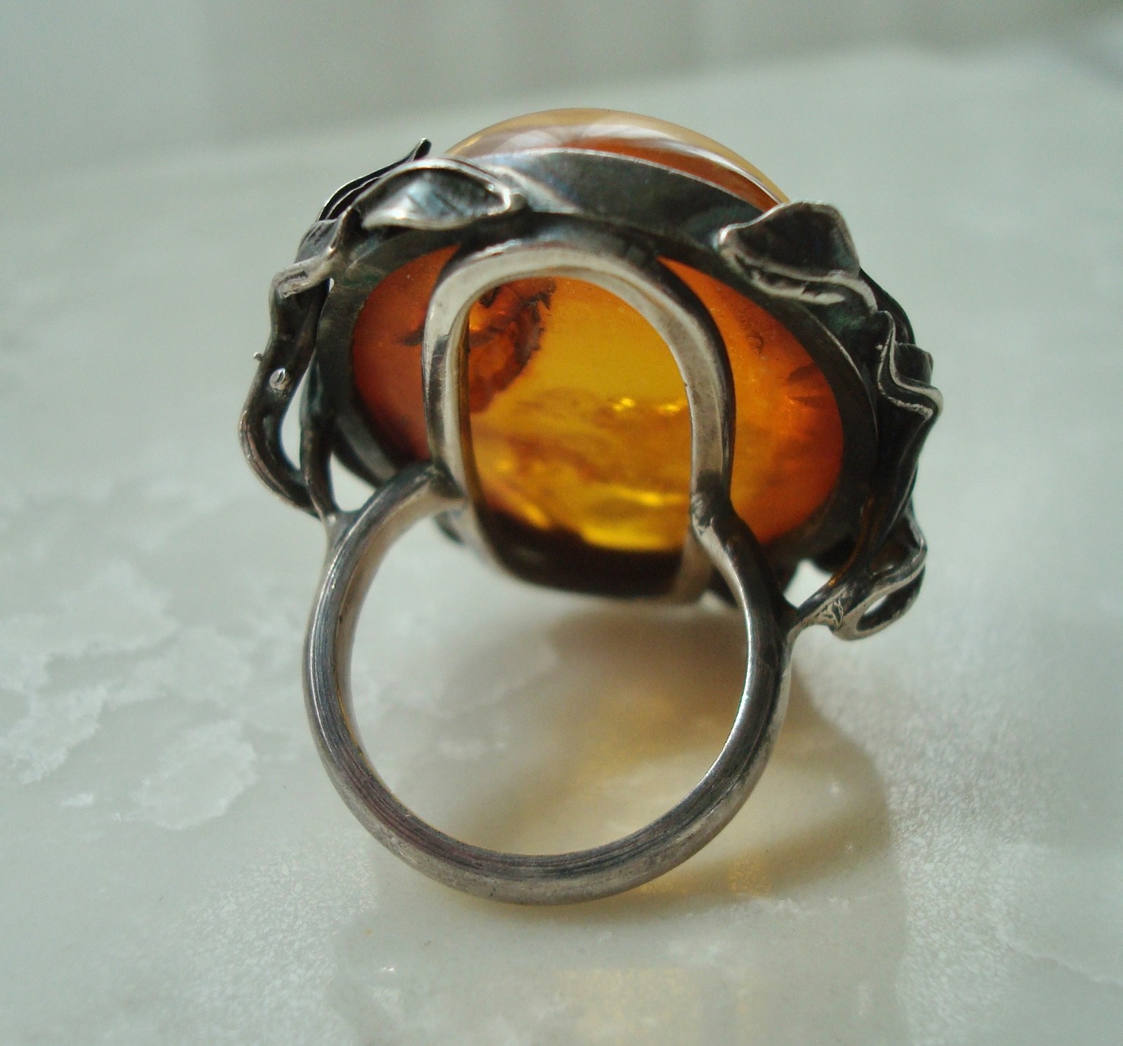 LARGE 1 ½” x 1 ⅜” Vintage AMBER STERLING Silver LEAVES RING 19.5 grams Size 8