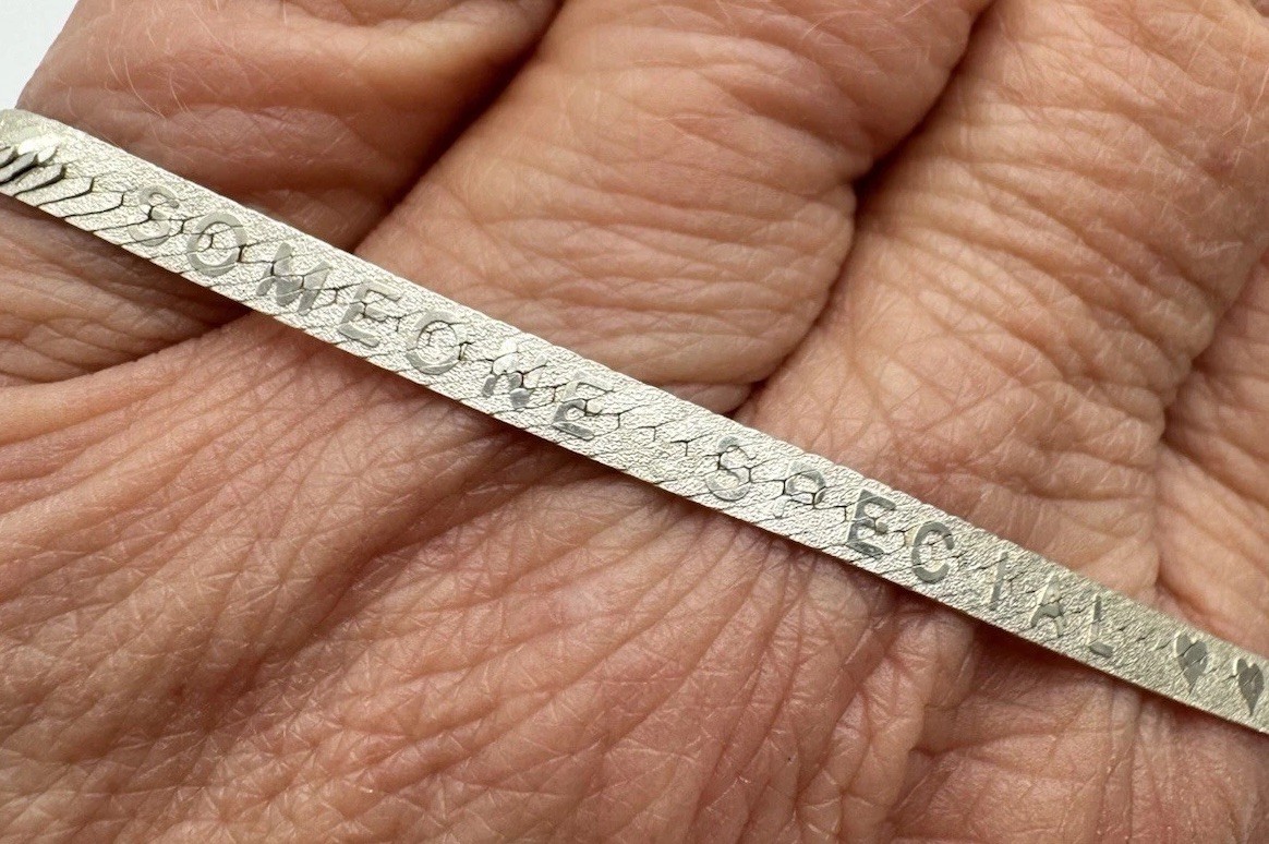 “Someone Special” Vintage Herringbone Italy 925 Sterling Silver Bracelet 7.5in