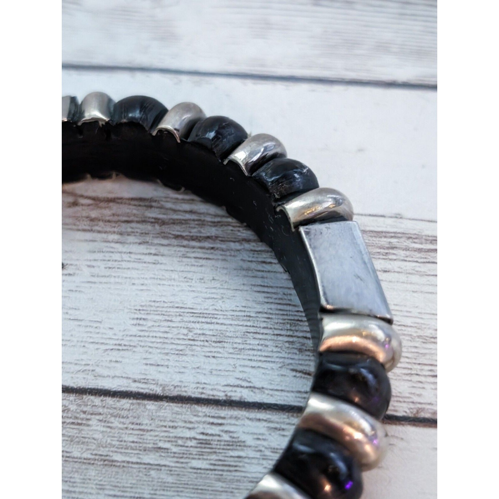 Vintage Bracelet Chunky Black & Silver Tone – Marks and Signs of Wear