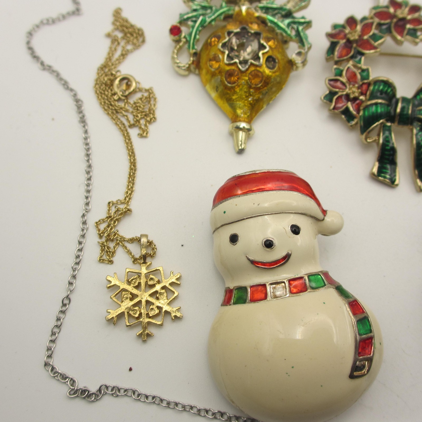 Vintage Christmas Jewelry Lot Angel Snowman Tree Wreath Ornament Star